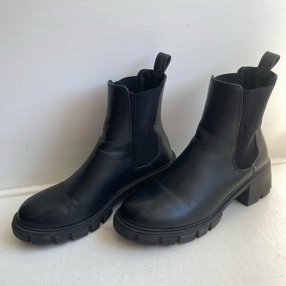 Steve Madden Black Boots - Picture 3 of 12